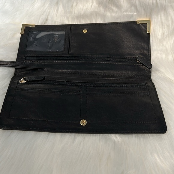 Michael Kors Butter Soft Leather Clutch Wristlet - Picture 6 of 16